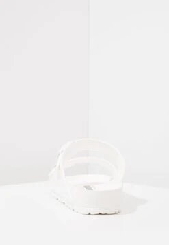 Birkenstock Arizona- Pantuflas - White -Birkenstock Ventas 2025 0635a11b87e84ecca70784b8c0f34fd2