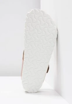 Birkenstock Gizeh Regular - Sandalias De Dedo - Metallic Copper 13 Birkenstock Gizeh Regular - Sandalias De Dedo - Metallic Copper -Birkenstock Ventas 2025 1c82a1386ec242e4b9e8d67d673605b0