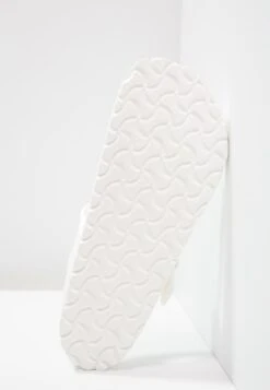 Birkenstock Gizeh - Chanclas De Dedo - White 10 Birkenstock Gizeh - Chanclas De Dedo - White -Birkenstock Ventas 2025 7d00d9445c7e4a558625b98df11771e9