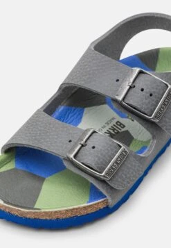 Birkenstock Milano Kids- Sandalias - Desert Soil/Camo Gray -Birkenstock Ventas 2025 7f1a38cb33364d7b84c0748bf1d4ee34