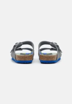 Birkenstock Arizona Kids Unisex - Sandalias Planas - Desert Soil/Camo Gray 8 Birkenstock Arizona Kids Unisex - Sandalias Planas - Desert Soil/Camo Gray -Birkenstock Ventas 2025 83fb3717c39c4b548564ca8094bcb71e