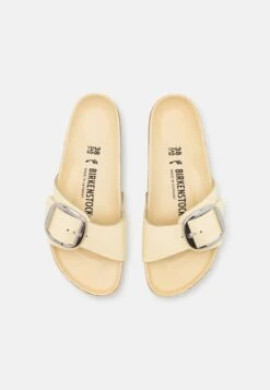 Birkenstock Madrid Big BuckleNarrow - Sandalias Planas - High Shine Butter -Birkenstock Ventas 2025 ce6a4a0b20fc4dfca2f4181da6bd03c7