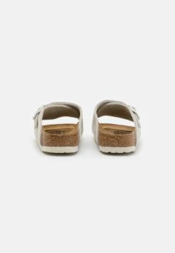 Birkenstock Zürich Unisex - Pantuflas - Antique White 8 Birkenstock Zürich Unisex - Pantuflas - Antique White -Birkenstock Ventas 2025 e817c17c0cc7479d8a4484a45d12347a